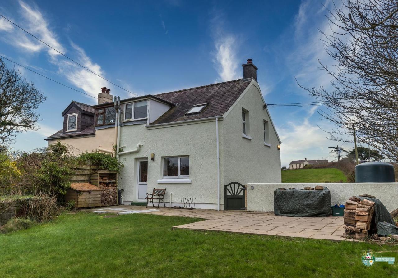 Lambston Cottage - A Pembrokeshire Home Away From Home Pelcomb Exterior photo